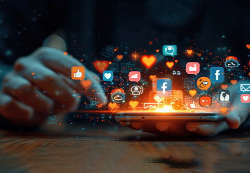 advantages and disadvantages of social media advertising